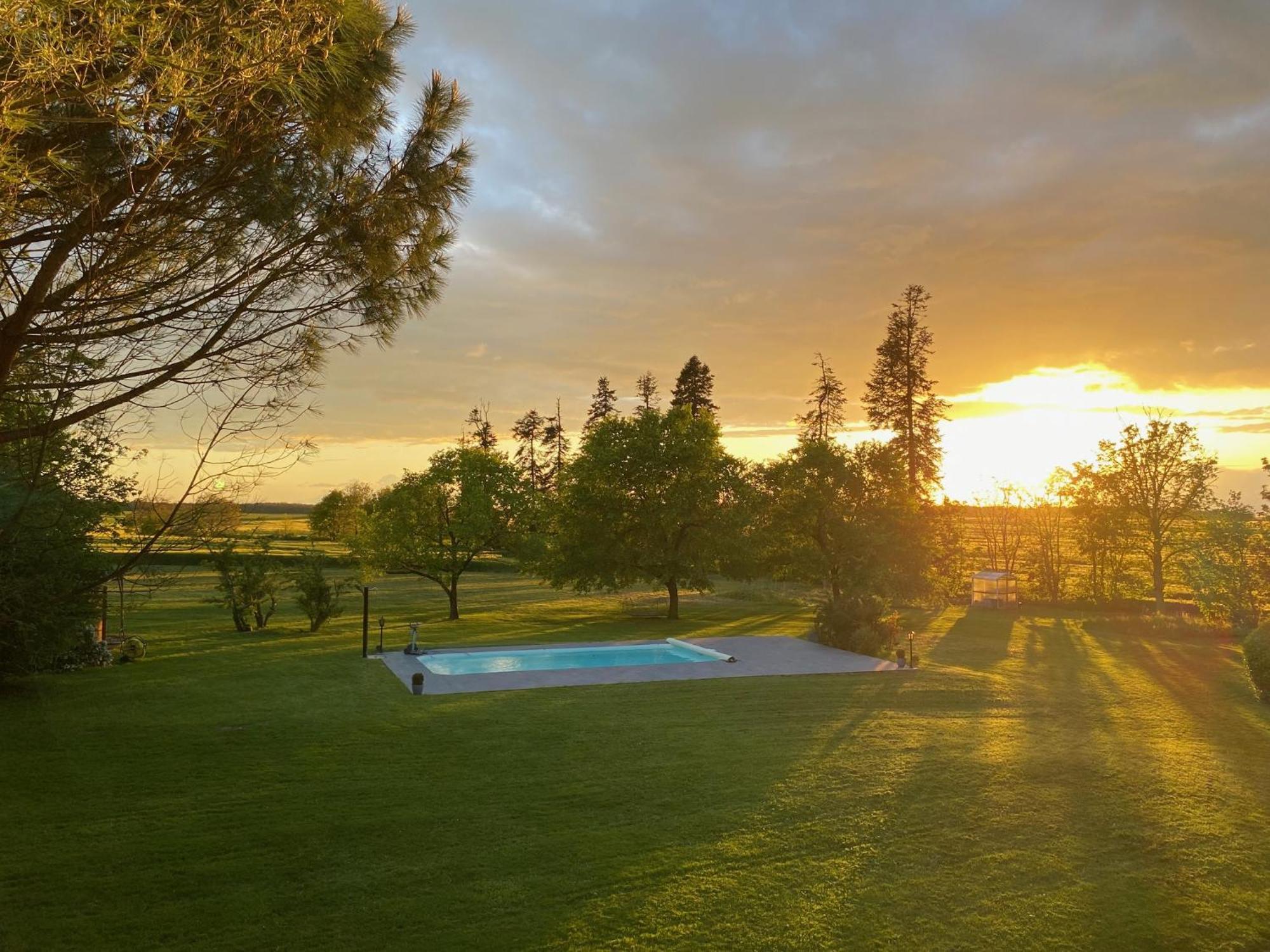 Domaine De Treuillaud Bed and Breakfast Villers-les-Ormes Εξωτερικό φωτογραφία